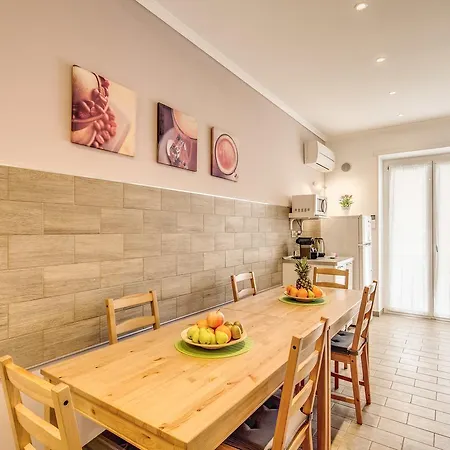 Apartment Rome4guest 2