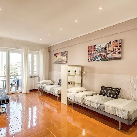 Rome4guest 2 Apartment *